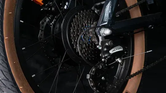 Cyrusher Nova – Vélo électrique urbain compact image 9