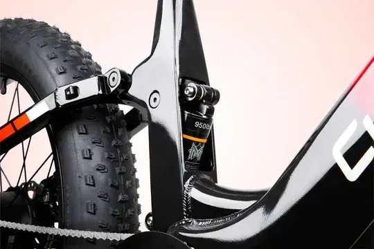 Cyrusher Roam Step-Thru – Vélo électrique tout-suspendu image 12