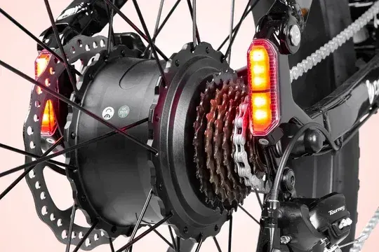 Cyrusher Roam Step-Thru – Vélo électrique tout-suspendu image 5