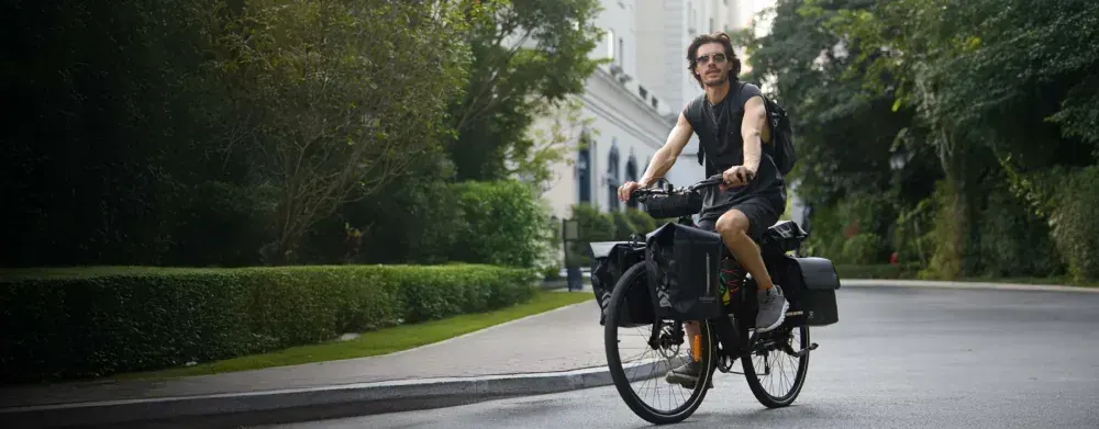 Cyrusher Voyage – Vélo de trekking électrique image 3