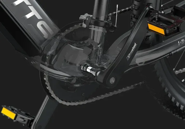 Moteur Bafang 720W du Duotts E29, monté sur le pédalier, avec câbles