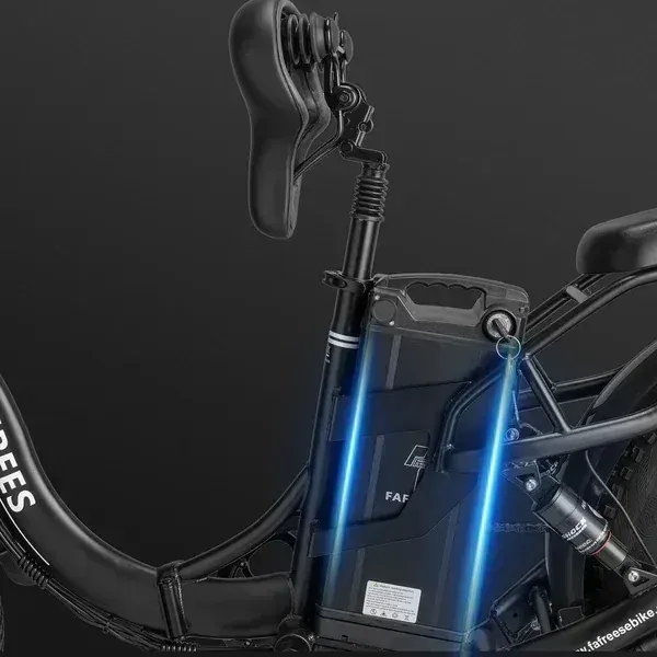 Batterie amovible 48V 30Ah du Fafrees F20 X-Max, insérée dans le cadre.