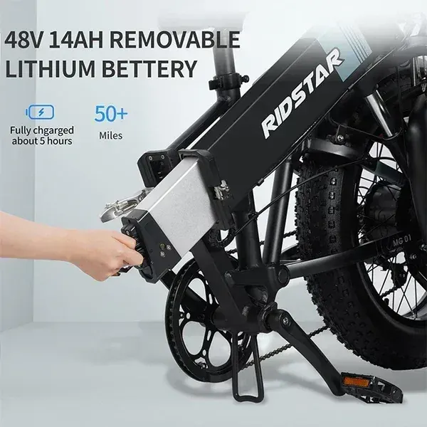 Écran LCD du Ridstar H20 affichant vitesse et niveau de batterie, guidon ergonomique.