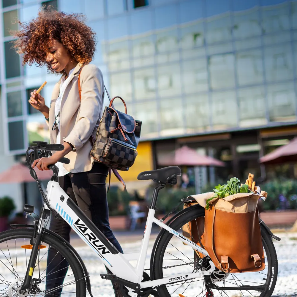 Vélo électrique femme VARUN S700-2, cadre urbain élégant pour trajets quotidiens