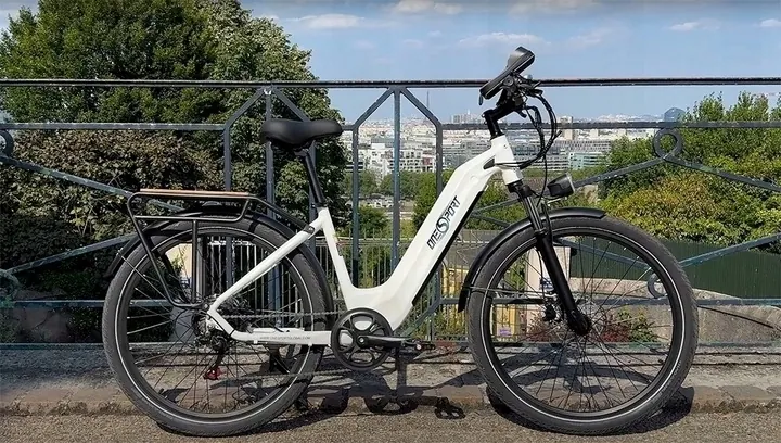 Vélo électrique Onesport OT05 blanc avec batterie 18.2Ah et moteur 250W